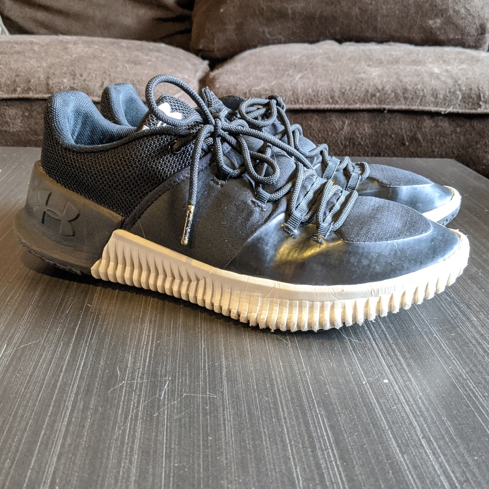 Under Armour Women's Ultimate Speed Sneaker